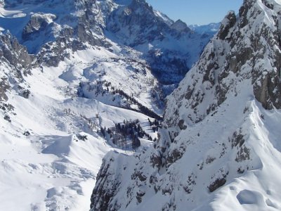 Z leva jsme vystoupali...