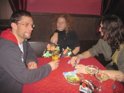 Někdo musí z kola ven..