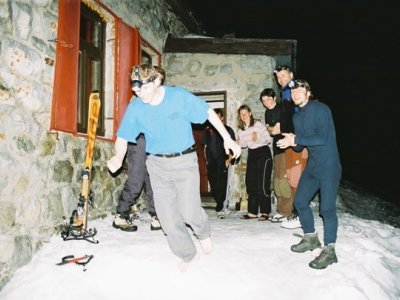 Filip prohrál a běhal bez bot