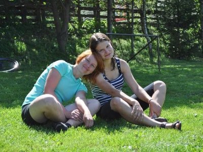 závodnice a pomocnice