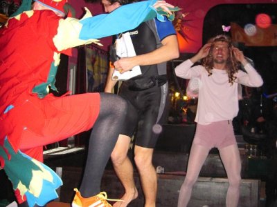 Největší pařmeni vzali stůl útokem