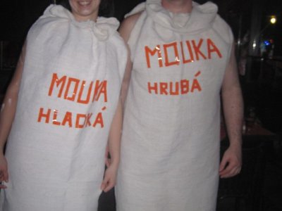 Jemná slečna a tvrdý muž