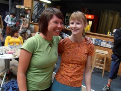 štěstí vítězky s kámoškou :)