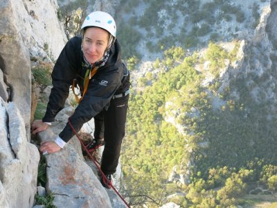 Já už taky dolézám, samá modřina a škrábanec, ale šťastná