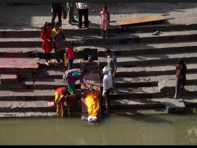 O cyklónu Hudhud, o horách a lidech 