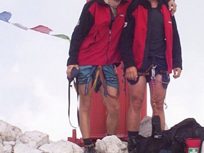 Borek měl patřičnou výbavu včetně lékárničky a piva