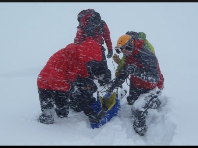 Ideální počasí na nácvik záchrany v zimních horách