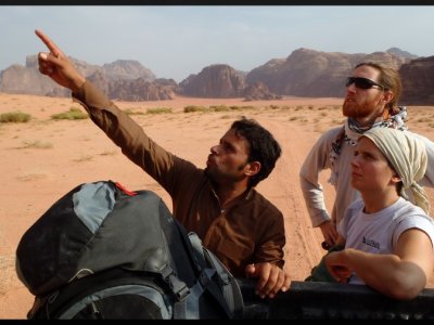 Mohammed nám ukazuje linii cesty