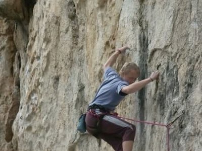 taky tam, spodní část