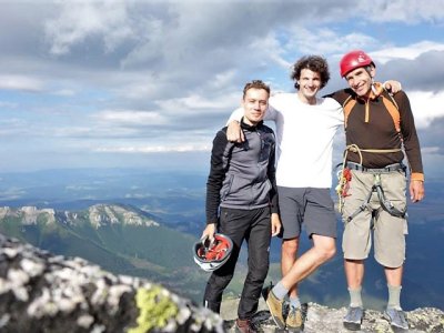 Vysokohorské sporty Brno
Zveřejnil(a) Tomáš Matějka
Tato stránka se mi líbí · 19 hod · Upraveno · 
 
Petrovo družstvo - Vašek, Vojta a Petr