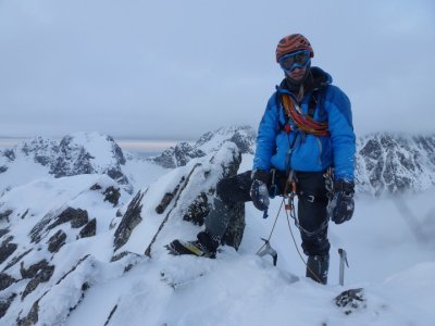 Vlevo Gašerbrum, za mnou Lhotse, a pode mnou celý svět!
