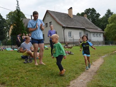 A už tu máme i vítězku z kategorie starších dětí - Anička Šolcová