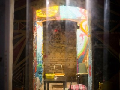 S čertem za zrcadlem: byl ples VHS