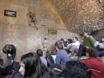 VHS Close Climbing & Happening