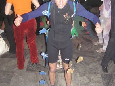 Víte, že Sinek skončil s lezením a dal se na potápění?