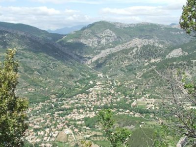 Buis les Baronnies z vrcholu St.Julien