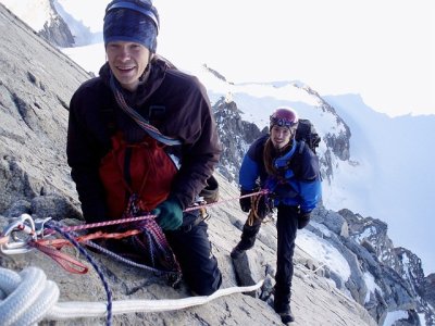 štand v Burgenerových plotnách, pod námi je Mummeryho balkón (James a Tom)