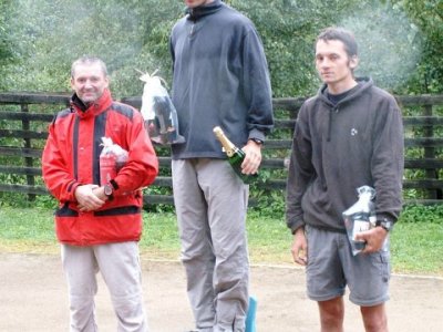 Muži - zleva: Luděk Franz, Jindra Pernica, Jan Dušátko